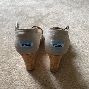 Toms Wedges